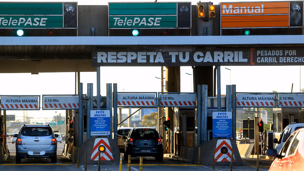 Portada de Aumentaron un 7% los peajes para viajar a la Costa Atlántica